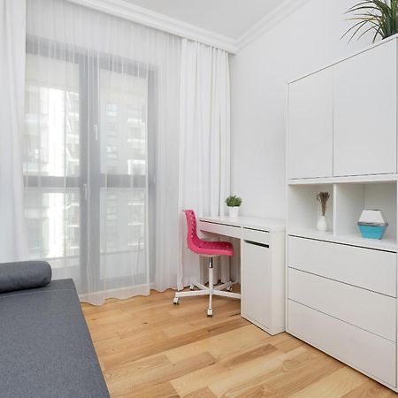 Metro Plocka Exquisite Apartments By Noclegi Renters Warsaw Luaran gambar