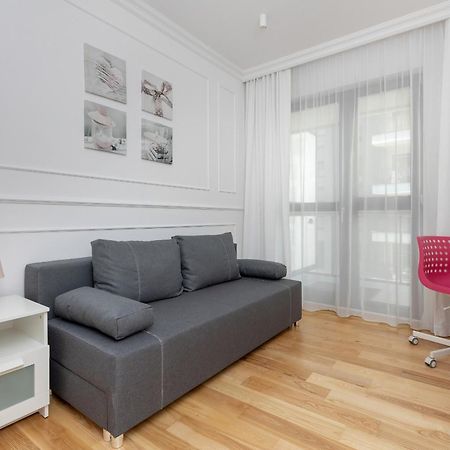Metro Plocka Exquisite Apartments By Noclegi Renters Warsaw Luaran gambar