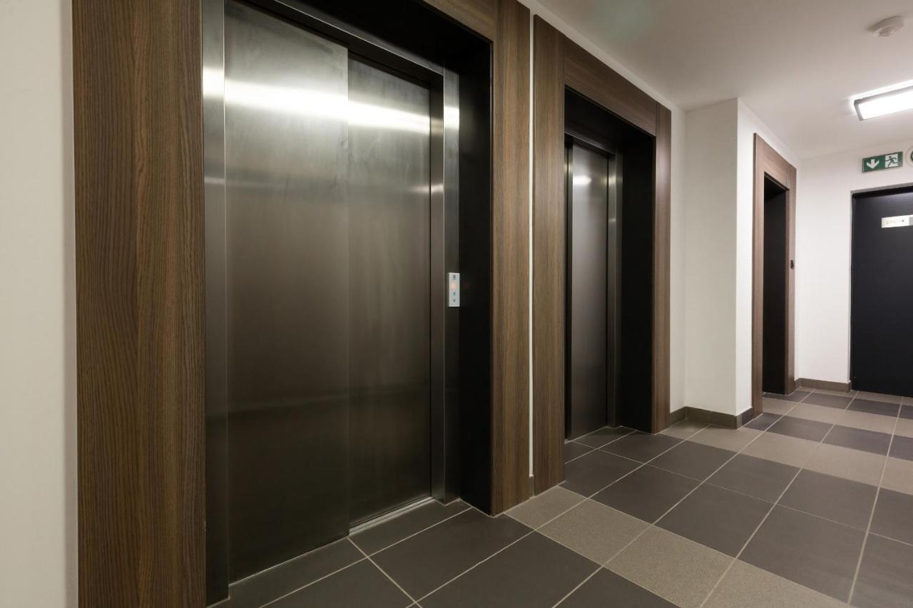 Metro Plocka Exquisite Apartments By Noclegi Renters Warsaw Luaran gambar