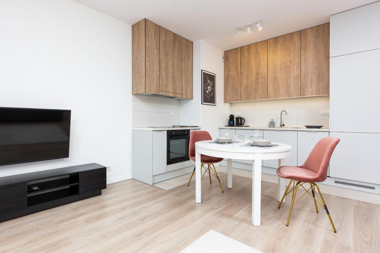 Metro Plocka Exquisite Apartments By Noclegi Renters Warsaw Luaran gambar